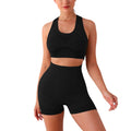 Conjunto feminino de top e short treino.